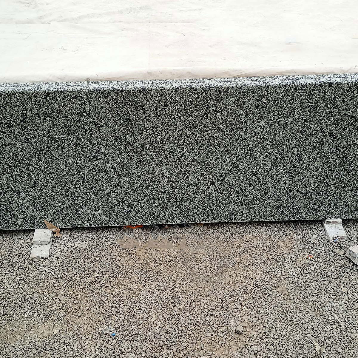 Mungaria green granite cutterslab
