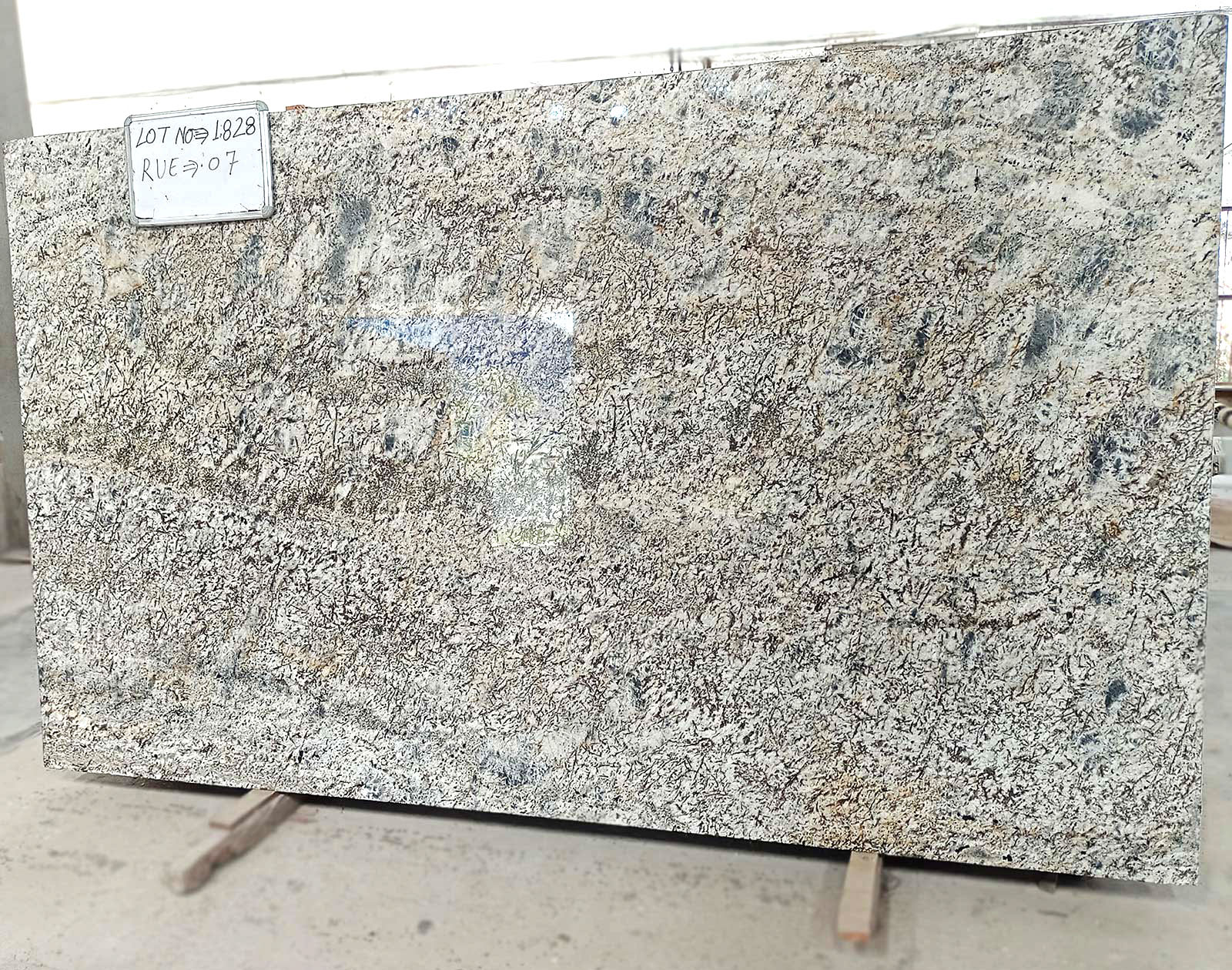 Alaska white gangsaw slab